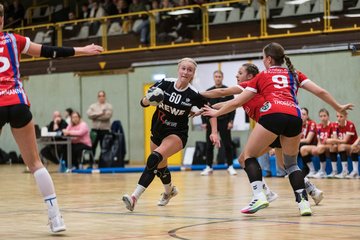 Bild 101 - wBJ SV Henstedt Ulzburg - HSG Holstein Kiel/Kronshagen : Ergebnis: 30:28